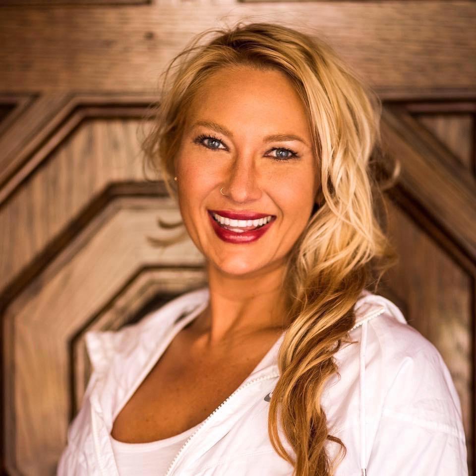 Portrait of Kim Tomaska, owner of Casa Elegante