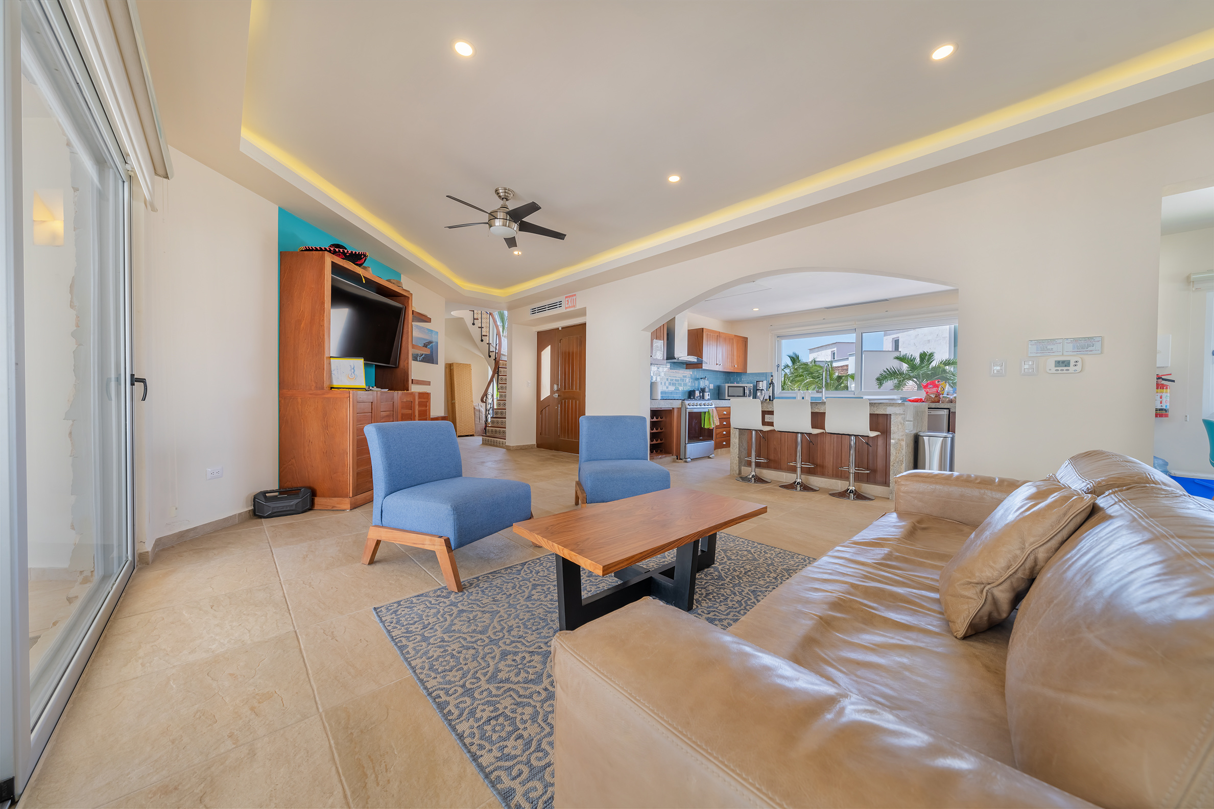 Living areas at Casa Elegante